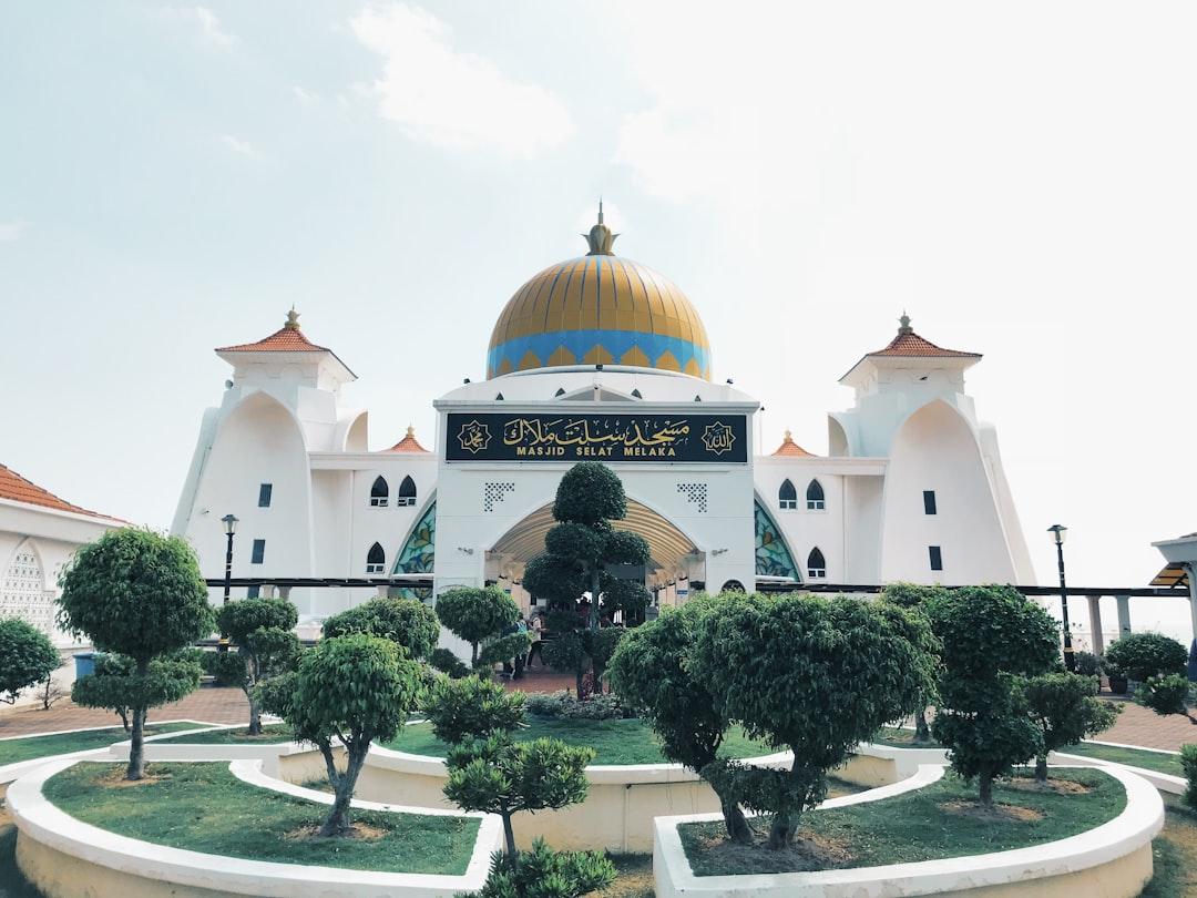 Kampong Masjid Tanah